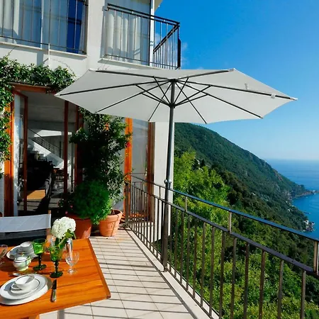 Hotel Atlante San Rocco (Genoa)