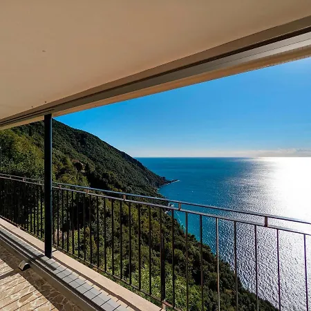 Atlante Hotel San Rocco (Genoa)