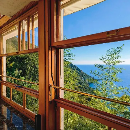 Atlante Hotel San Rocco (Genoa)